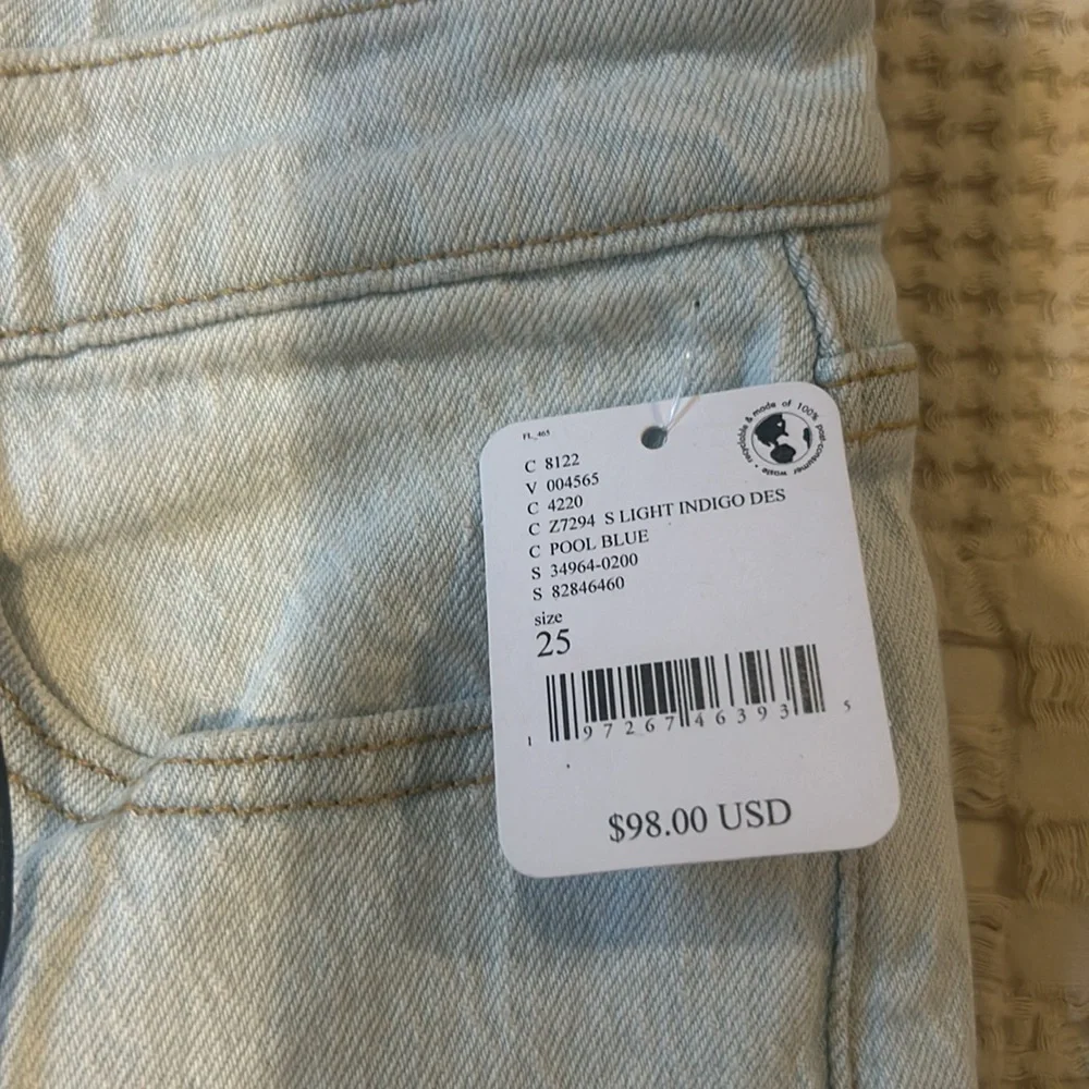 LEVI’S WEDGIE STRAIGHT denim jeans light wash NEW 25x28 bucket 4 - Picture 2 of 8